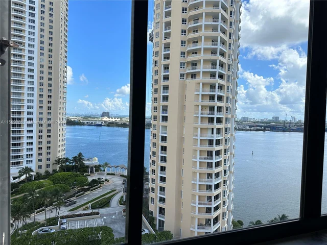 540 Brickell Key Dr # 1816, Miami FL 33131