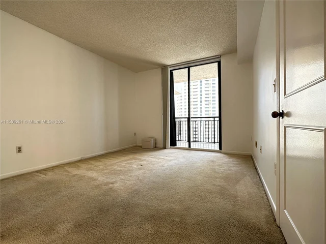 540 Brickell Key Dr # 1816, Miami FL 33131