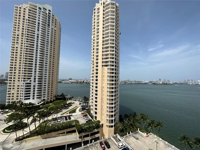 540 Brickell Key Dr # 1816, Miami FL 33131
