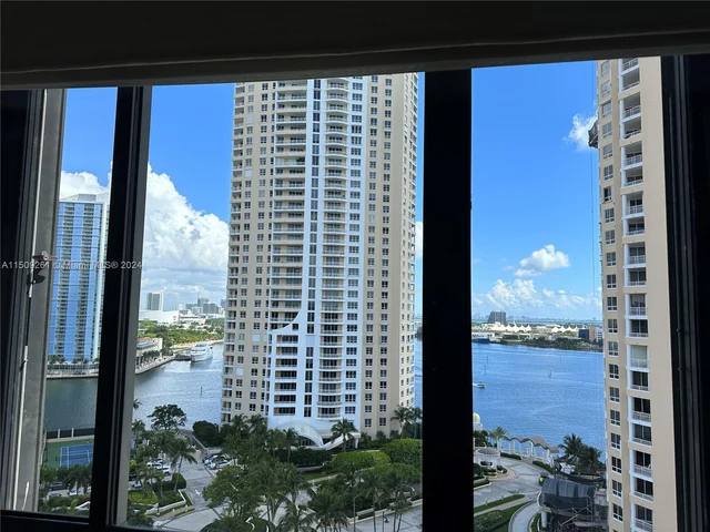 540 Brickell Key Dr # 1816, Miami FL 33131