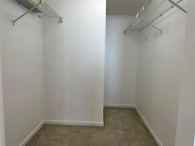 540 Brickell Key Dr # 1816, Miami FL 33131