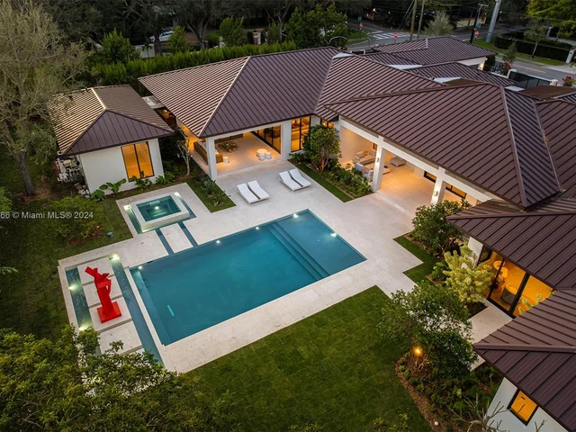 5996 SW 102nd St, Pinecrest FL 33156