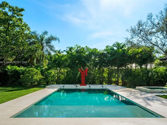 5996 SW 102nd St, Pinecrest FL 33156