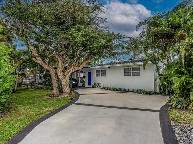 927 N 14th Ave, Hollywood FL 33020