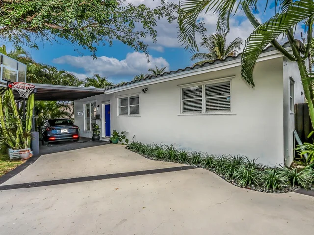 927 N 14th Ave, Hollywood FL 33020