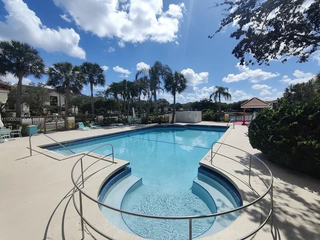 7620 Westwood Dr # 216, Tamarac FL 33321