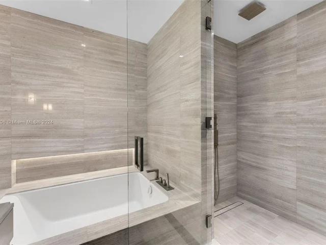 18975 Collins Ave # 1904, Sunny Isles Beach FL 33160