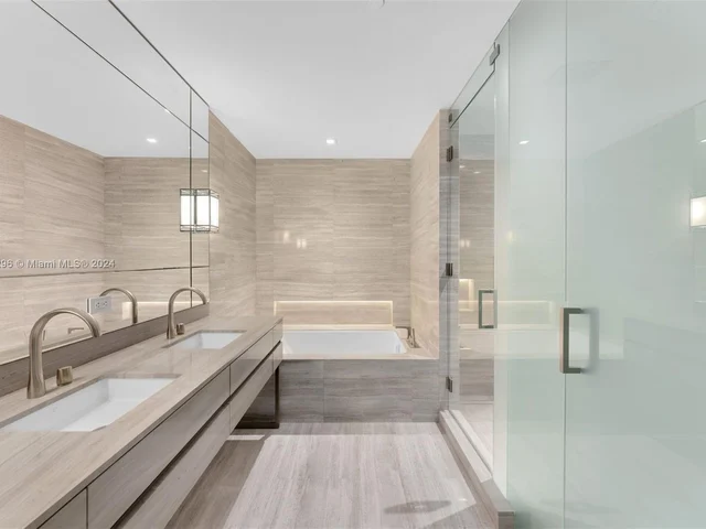 18975 Collins Ave # 1904, Sunny Isles Beach FL 33160