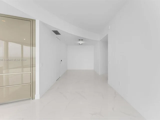 18975 Collins Ave # 1904, Sunny Isles Beach FL 33160