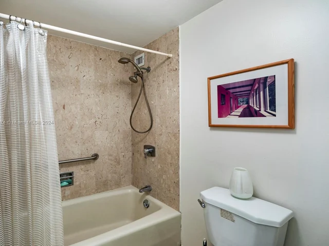 1800 NE 114th St # 607, Miami FL 33181