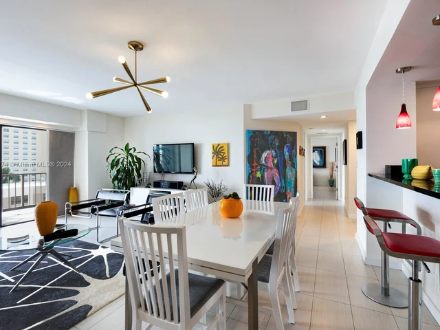 1800 NE 114th St # 607, Miami FL 33181