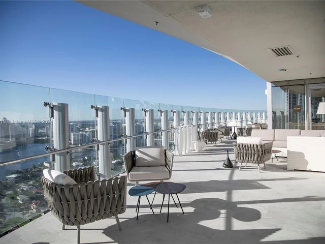 18501 Collins Ave # 4903, Sunny Isles Beach FL 33160