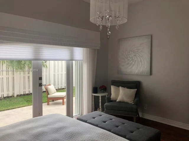 18380 NW 8th St, Pembroke Pines FL 33029