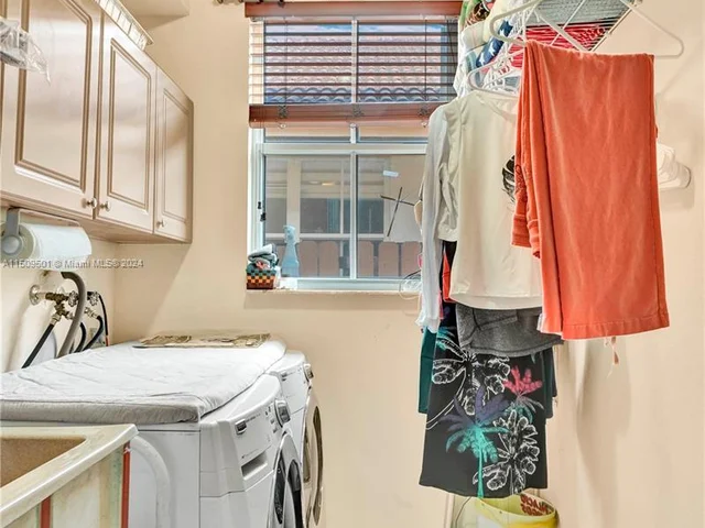 7971 SW 164th Ave, Miami FL 33193