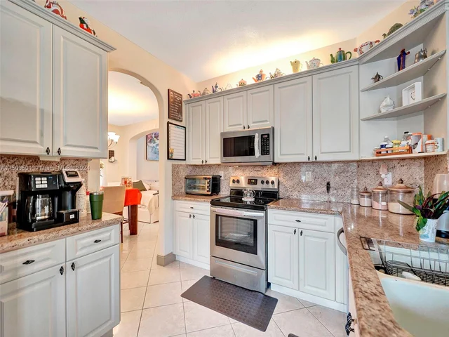 7971 SW 164th Ave, Miami FL 33193