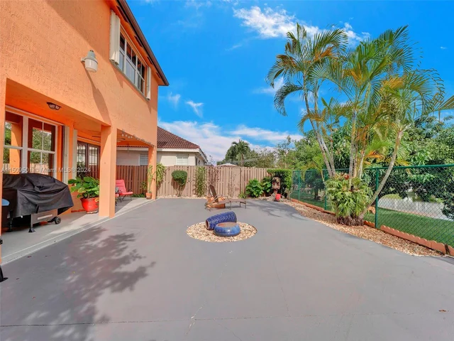 7971 SW 164th Ave, Miami FL 33193