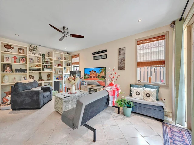 7971 SW 164th Ave, Miami FL 33193