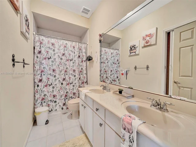 7971 SW 164th Ave, Miami FL 33193