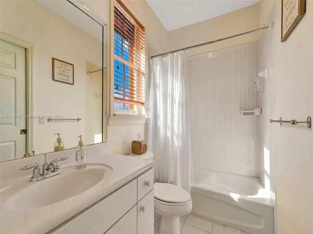 7971 SW 164th Ave, Miami FL 33193