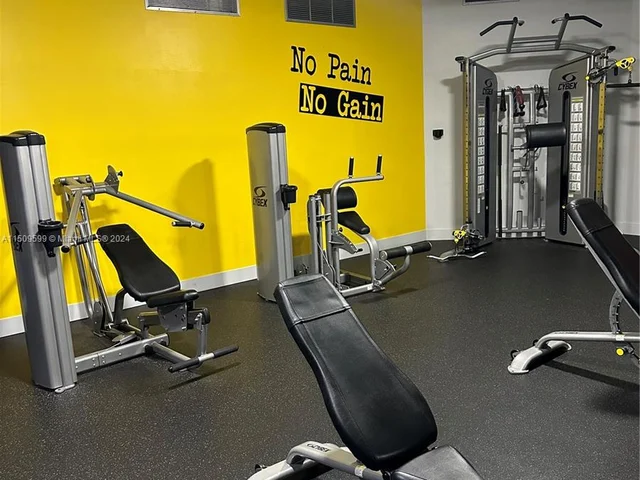 1000 Parkview Dr # 1025, Hallandale Beach FL 33009