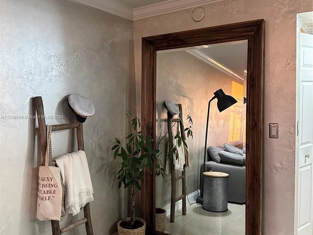 1000 Parkview Dr # 1025, Hallandale Beach FL 33009