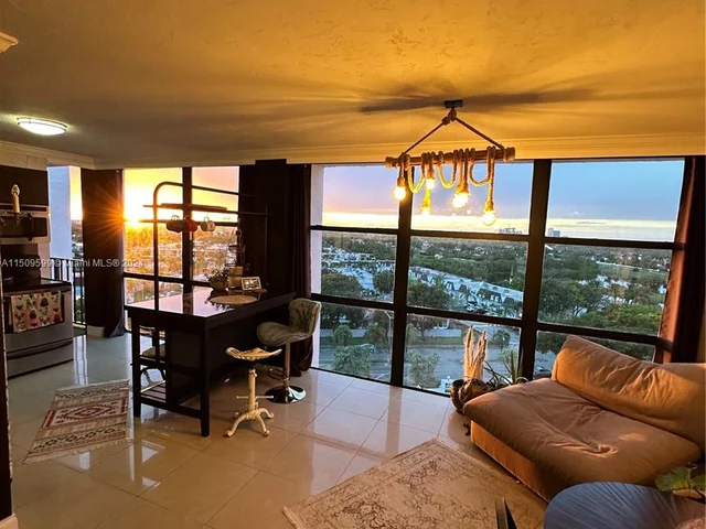 1000 Parkview Dr # 1025, Hallandale Beach FL 33009