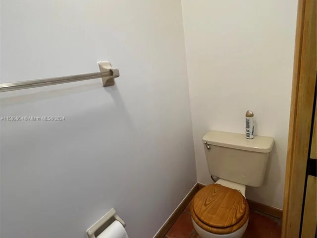 15021 SW 144th Ct, Miami FL 33186