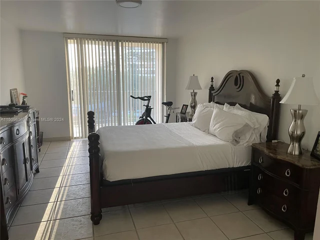 501 Three Islands Blvd # 416, Hallandale Beach FL 33009
