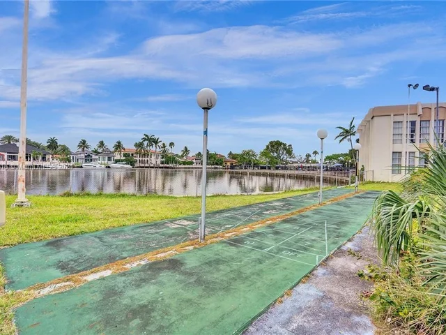 501 Three Islands Blvd # 416, Hallandale Beach FL 33009