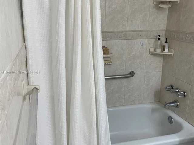 501 Three Islands Blvd # 416, Hallandale Beach FL 33009