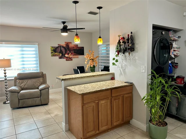 14901 Polk St, Miami FL 33176