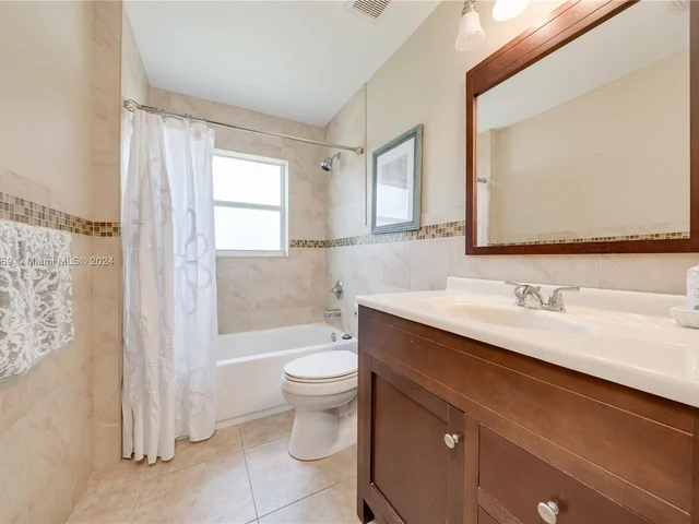 2942 E Orchard Cir, Davie FL 33328