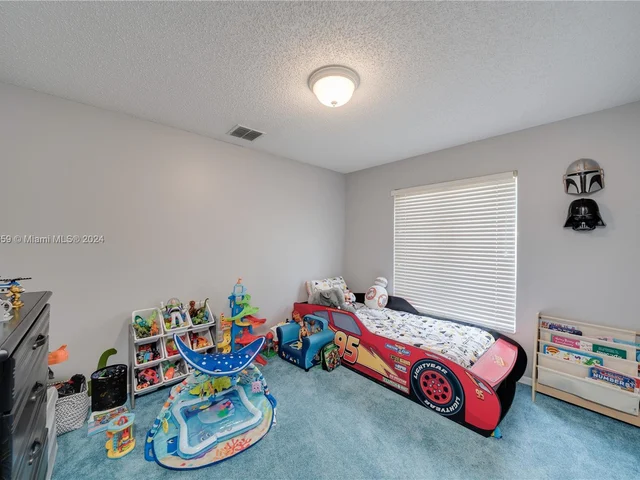 2942 E Orchard Cir, Davie FL 33328