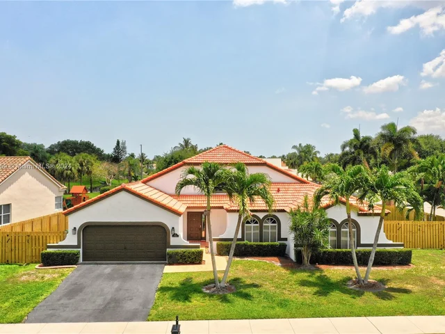 2942 E Orchard Cir, Davie FL 33328