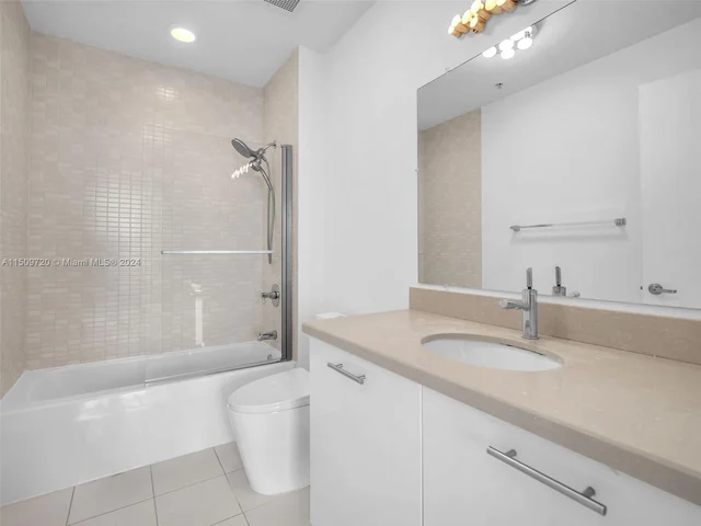 3470 E Coast Ave # H1902, Miami FL 33137