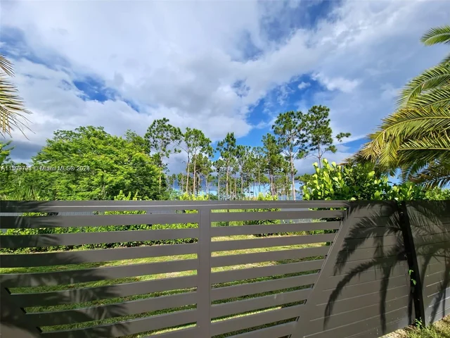 28955 SW 189th Ave, Homestead FL 33030