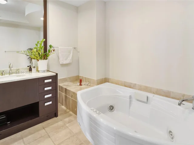 18201 Collins Ave # 4508, Sunny Isles Beach FL 33160