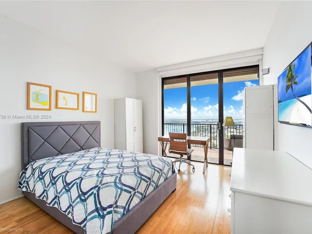 1000 Venetian Way # 1703, Miami Beach FL 33139