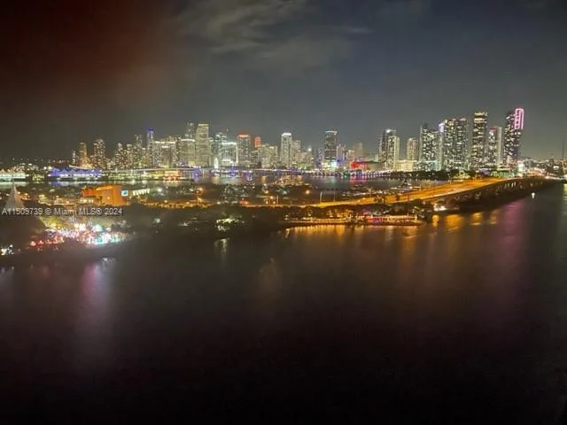 1000 Venetian Way # 1703, Miami Beach FL 33139