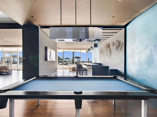 1800 S Ocean Dr # 810, Hallandale Beach FL 33009