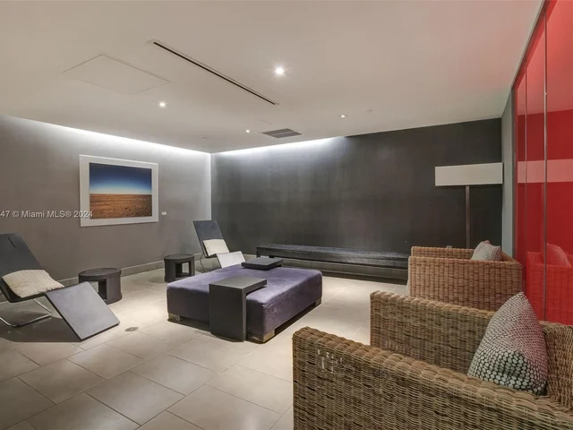 1800 S Ocean Dr # 810, Hallandale Beach FL 33009