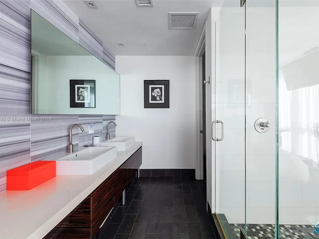 1100 Biscayne Blvd # 1603, Miami FL 33132