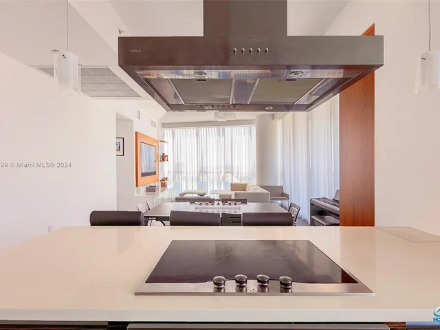 1100 Biscayne Blvd # 1603, Miami FL 33132