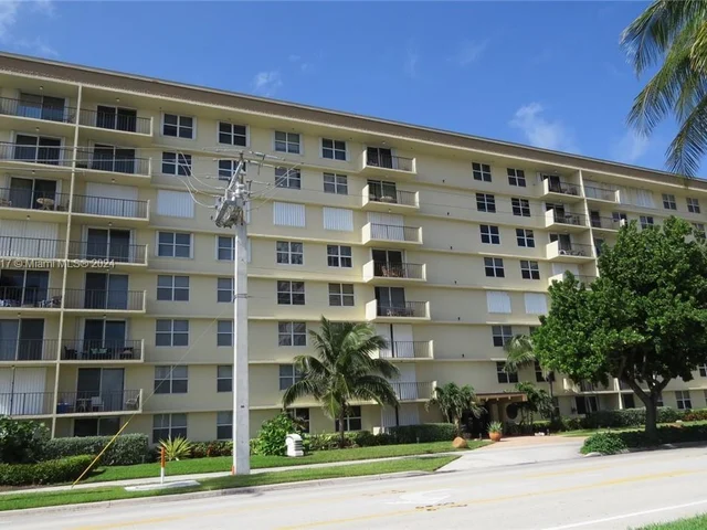 1009 N Ocean Blvd # 605, Pompano Beach FL 33062