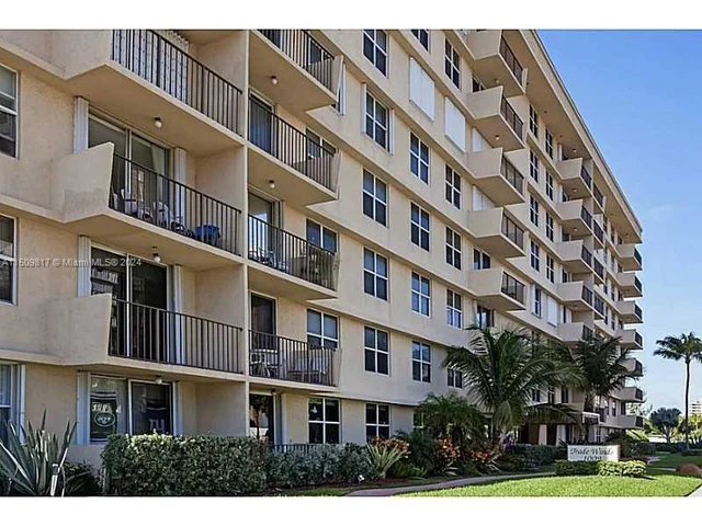 1009 N Ocean Blvd # 605, Pompano Beach FL 33062