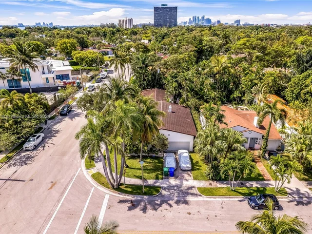 7630-B NE 8th Ave -B, Miami FL 33138