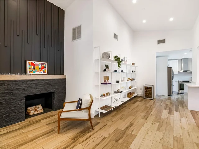 7630-B NE 8th Ave -B, Miami FL 33138