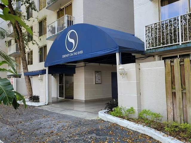 1740 NW N River Dr # 125, Miami FL 33125