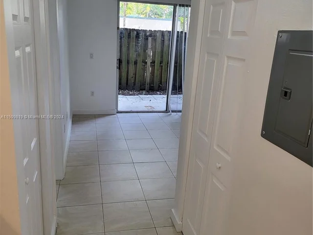 1740 NW N River Dr # 125, Miami FL 33125