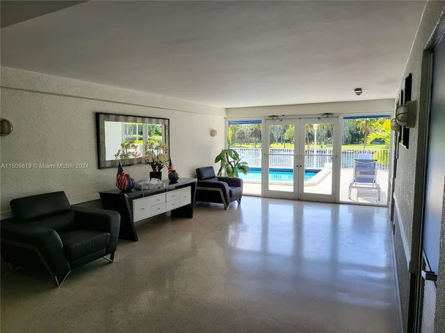 1740 NW N River Dr # 125, Miami FL 33125